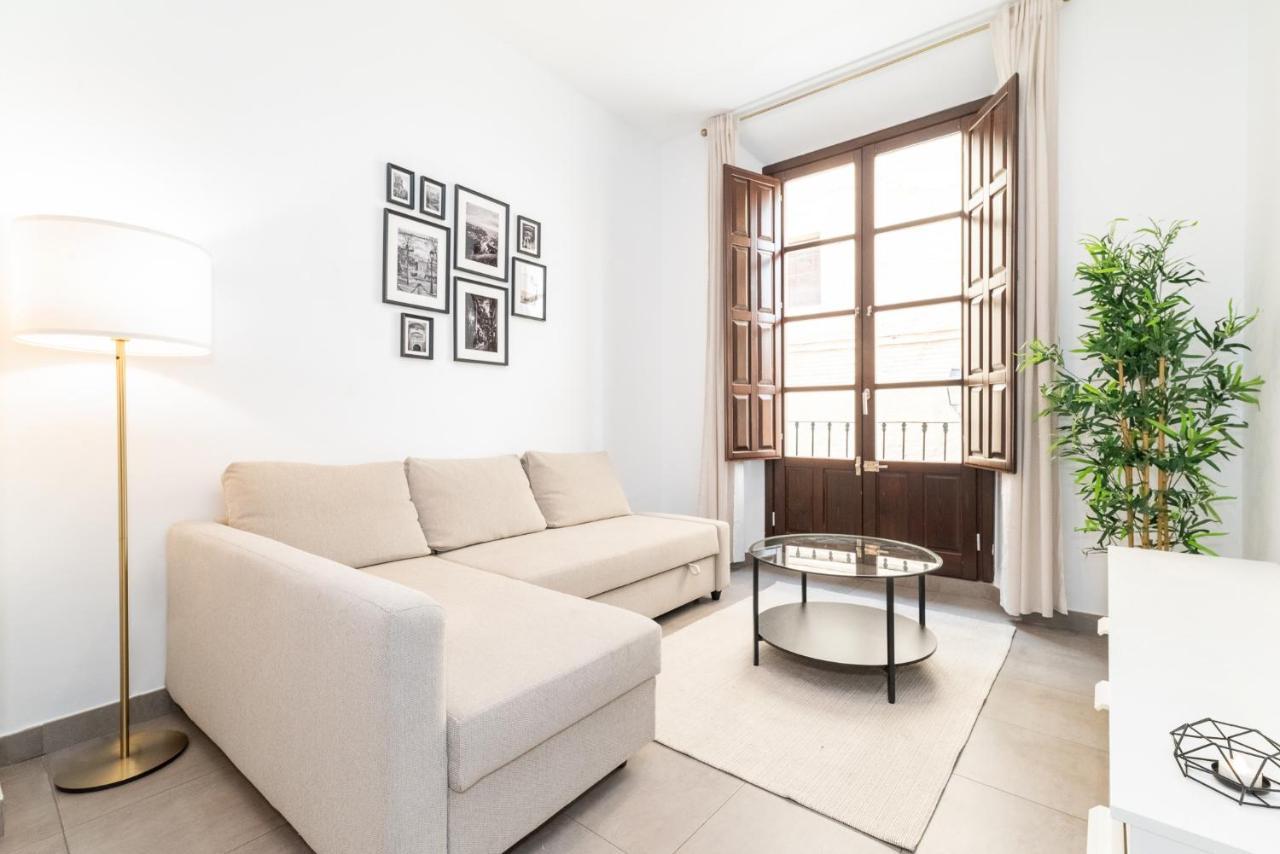 Modern Cozy Flat In Granada'S City Centre 1 ภายนอก รูปภาพ
