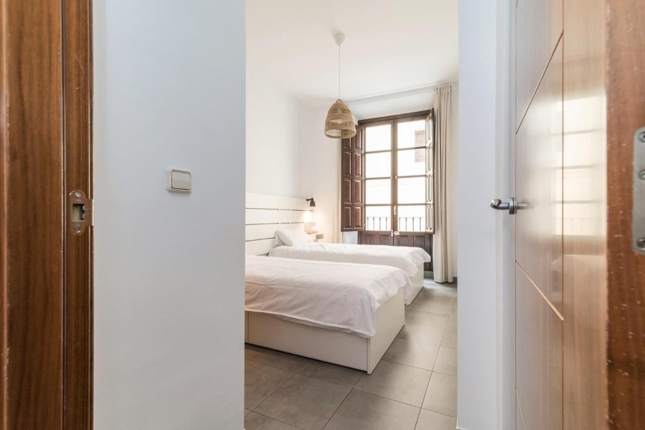 Modern Cozy Flat In Granada'S City Centre 1 ภายนอก รูปภาพ